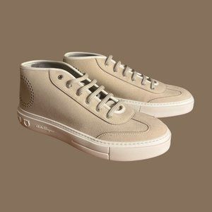 NEW (9.5)Salvatore Ferragamo Angel 4 White Suede